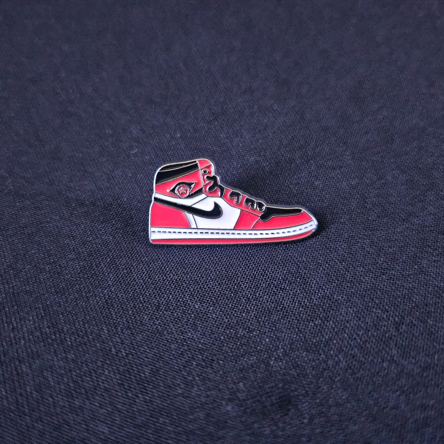 1s - Wht/Red/Blk