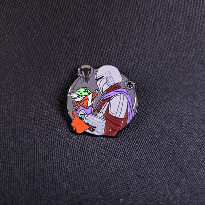 The Mandalorian & Grogu Round Enamel Pin