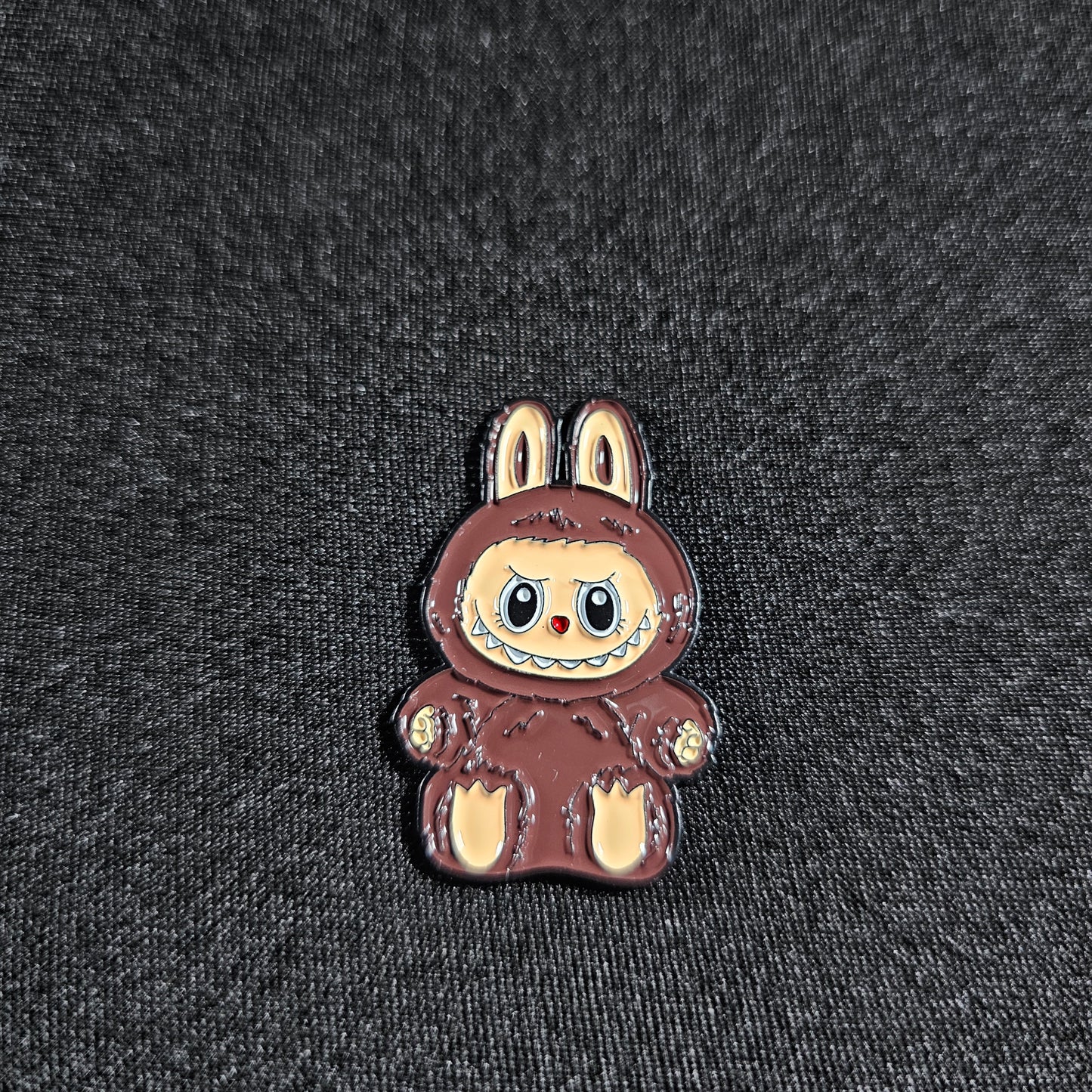 Labubu V2 Have A Seat - Secret DuoDuo Enamel Pin